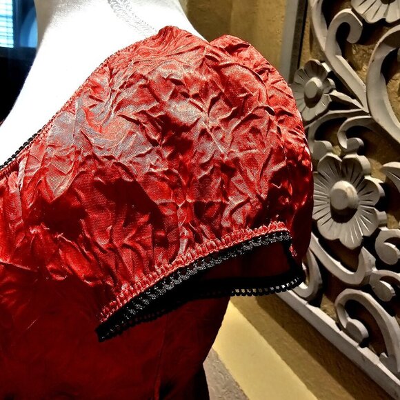 Red M Pinup Peasant Paisley Embroidered Y2K Grunge Vintage Punk Whimsgoth Top - Picture 5 of 14